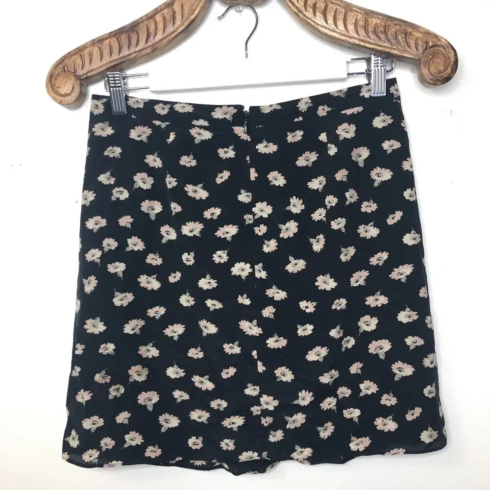 Madewell Silk Ruched Front 90's Skirt in Black Seattle Floral 2